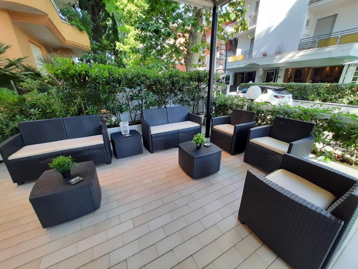 Hotel Barbiani 리치오네 외부 사진