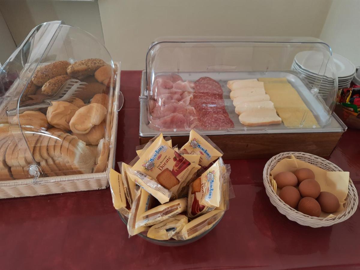 Hotel Barbiani 리치오네 외부 사진