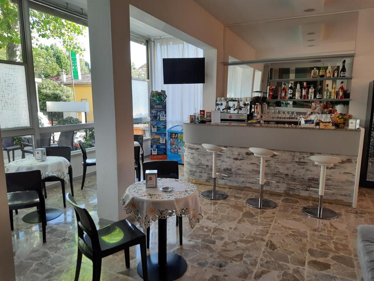 Hotel Barbiani 리치오네 외부 사진