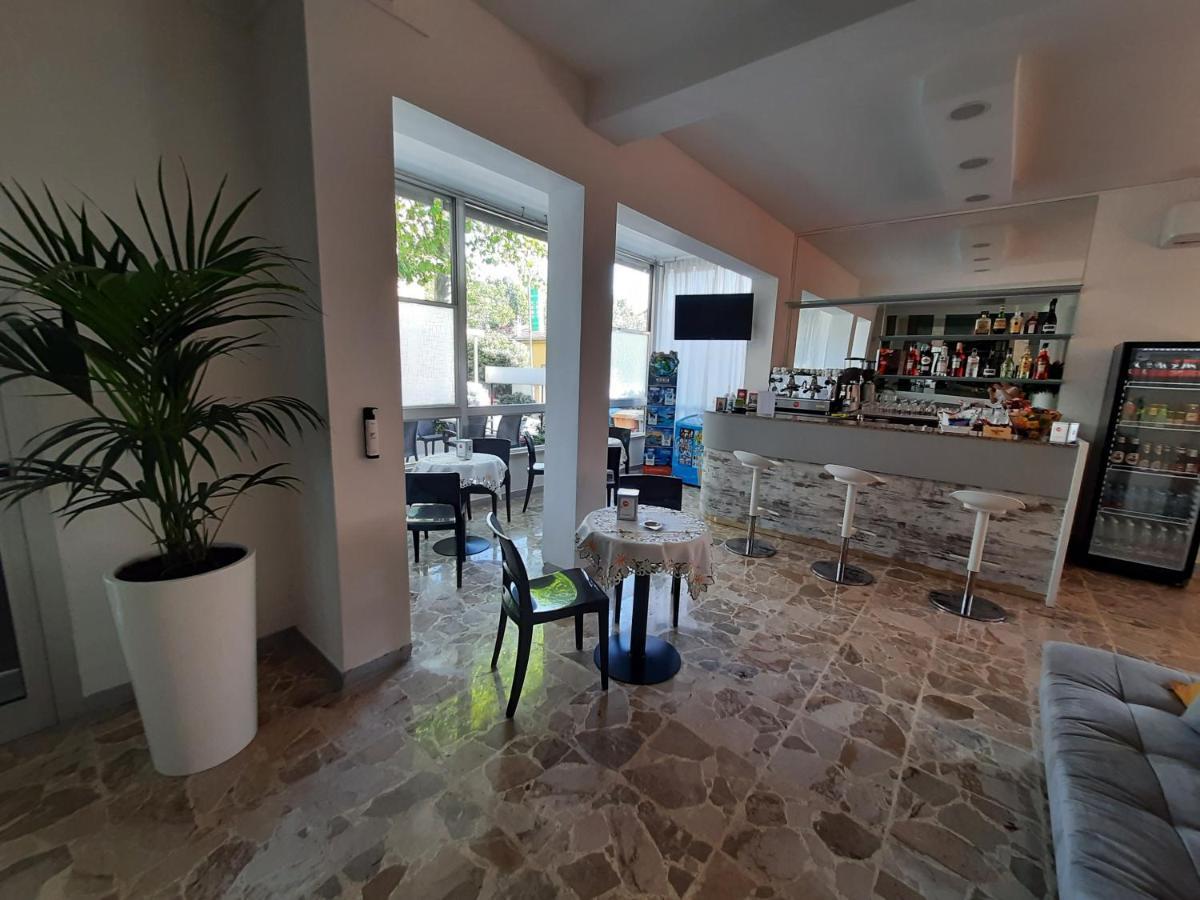 Hotel Barbiani 리치오네 외부 사진