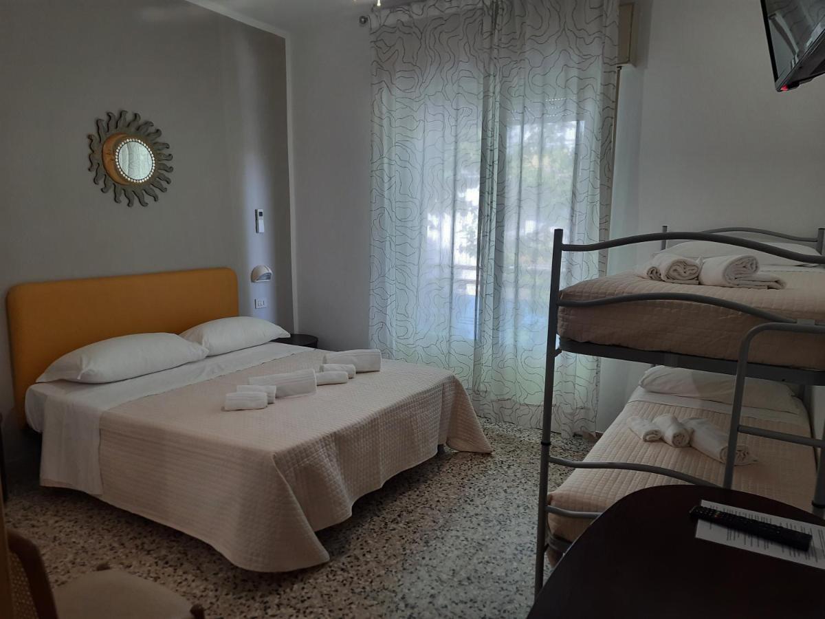 Hotel Barbiani 리치오네 외부 사진