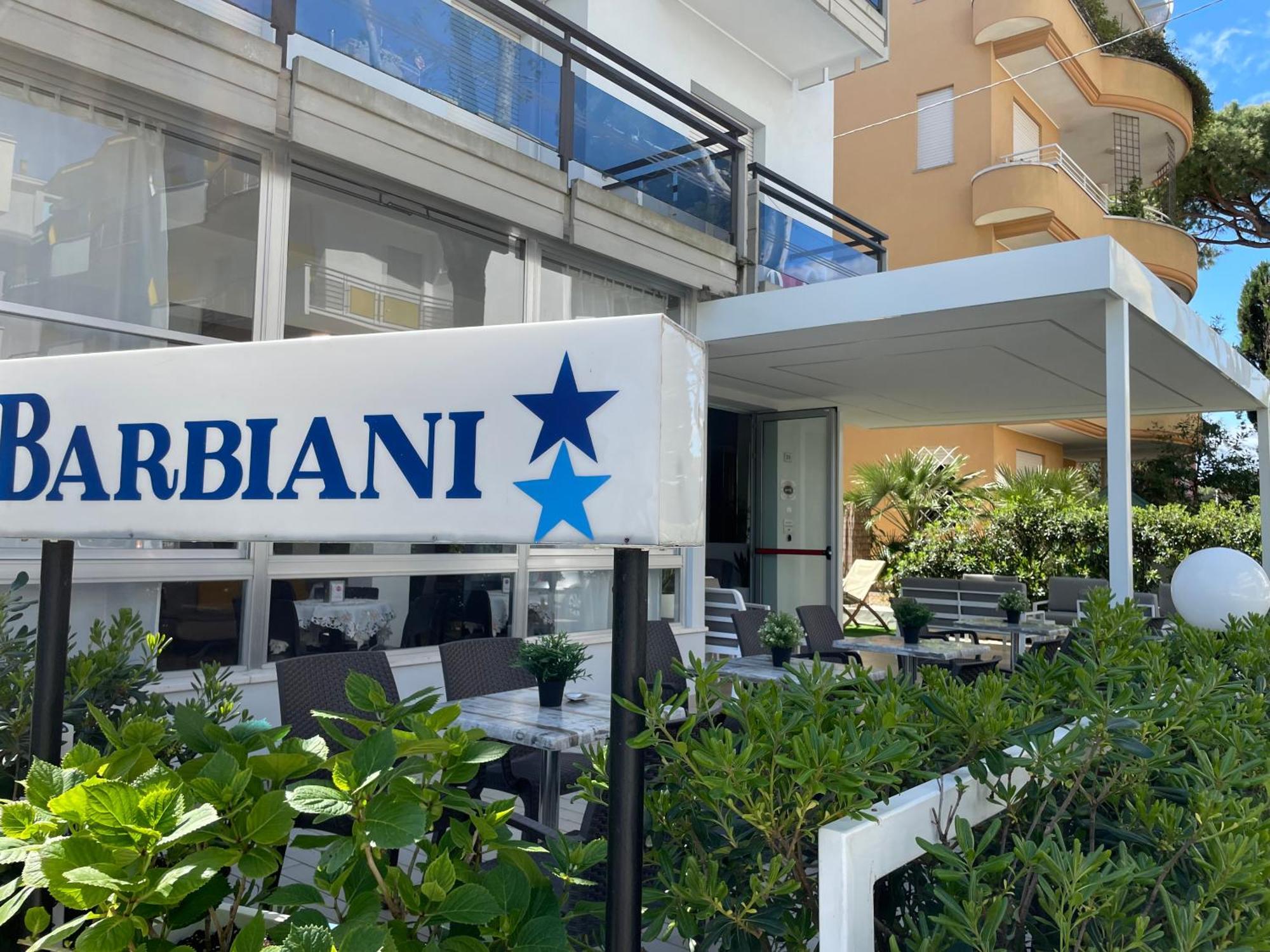 Hotel Barbiani 리치오네 외부 사진