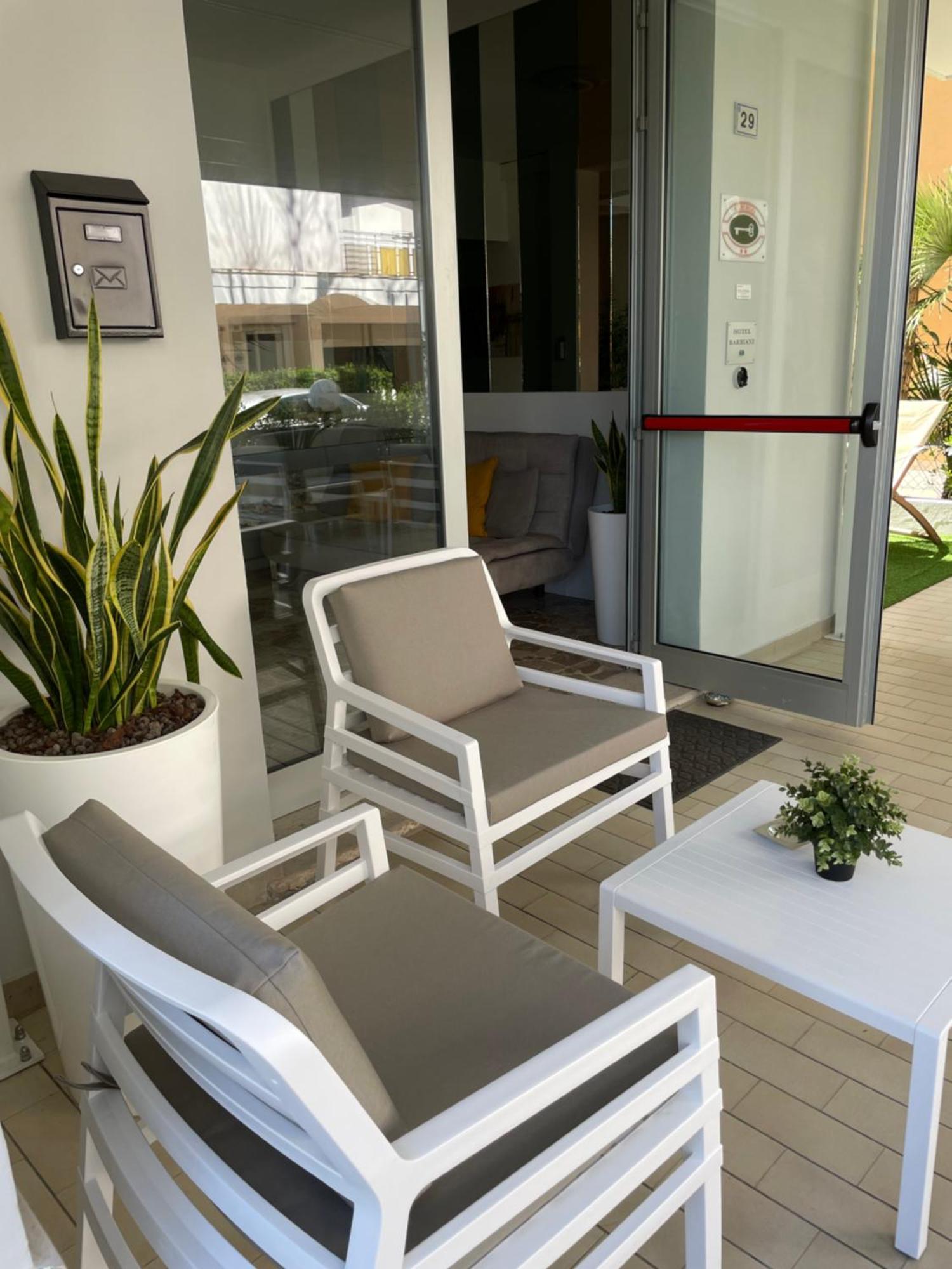 Hotel Barbiani 리치오네 외부 사진