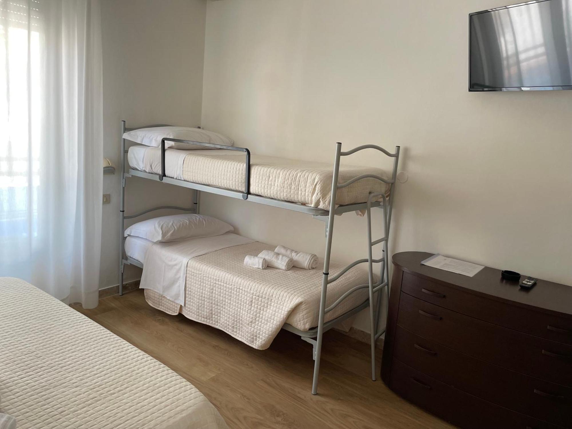 Hotel Barbiani 리치오네 외부 사진