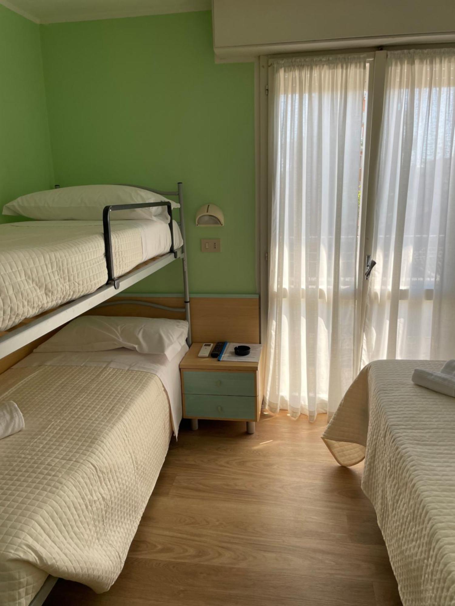 Hotel Barbiani 리치오네 외부 사진